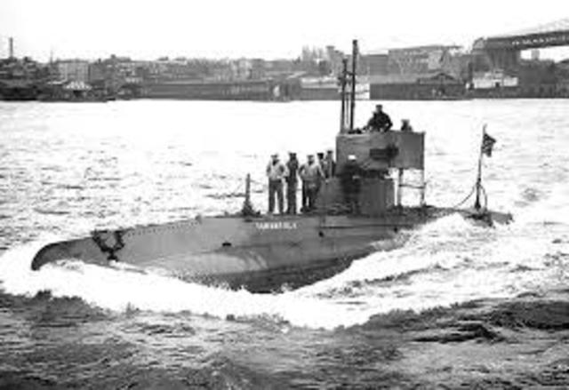 Germany declares unrestricted submarine warfare