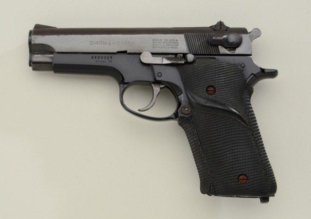Smith & Wesson Model 59