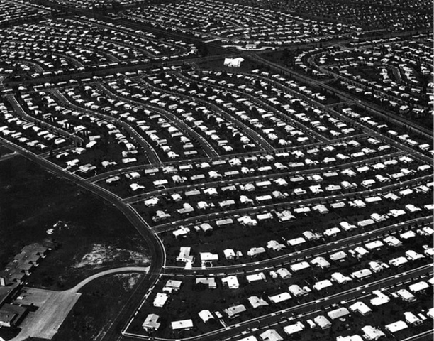 The first Levittown is contructed