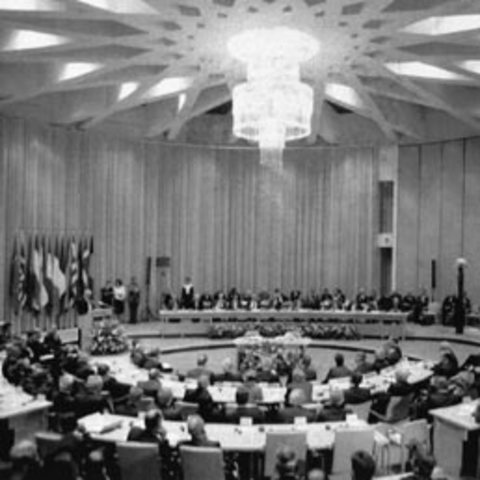 TRATTATO DI MAASTRICHT