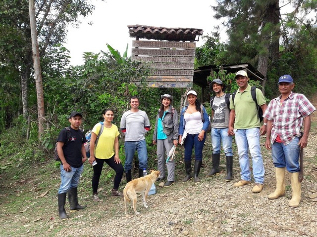 Jornada de campo en la Reserva Natural municipal Munchique los tigres