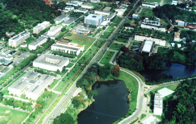 Federalização da UREMG origina a UFV