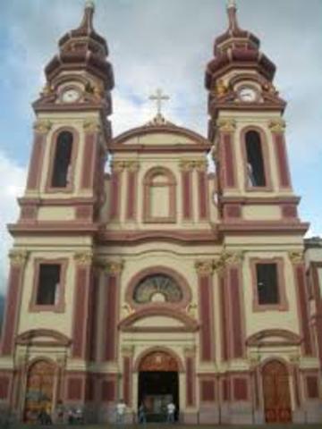Iglesia cristiana convertida en institución pública