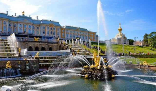 Peter the Great Builds St. Petersburg