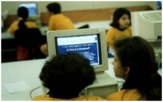 Criada a rede de computadores do colégio