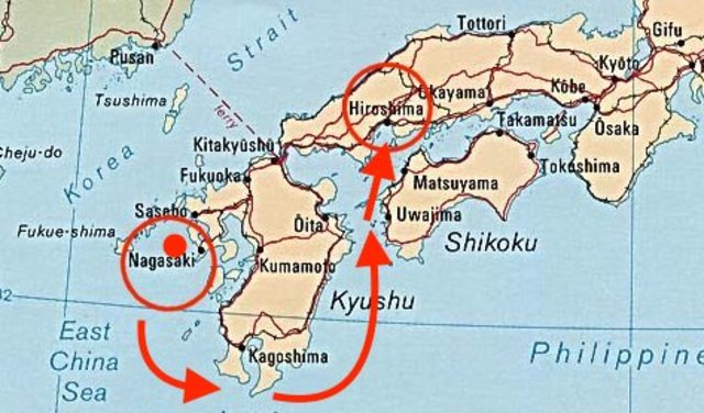 US Navy arrives in Nagasaki and Hiroshima