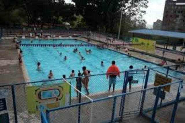 "Por medio de la cual se establecen normas de seguridad en Piscinas".