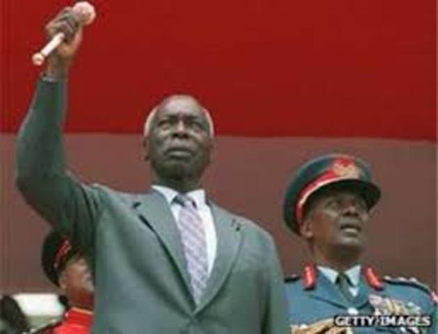 Government decides to grant former president Daniel arap Moi immunity from prosecution on corruption charges.