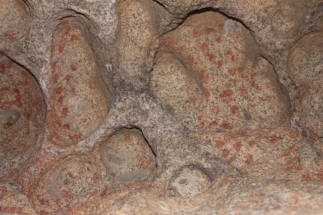 Pinturas rupestres en el Monumento Natural Los Barruecos