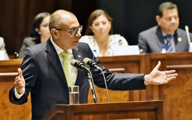 orge Glas compareció voluntariamente ante la Comisión de Fiscalización