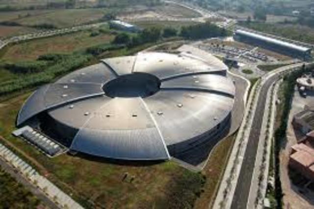 Inauguració del primer sincrotró a Espanya.