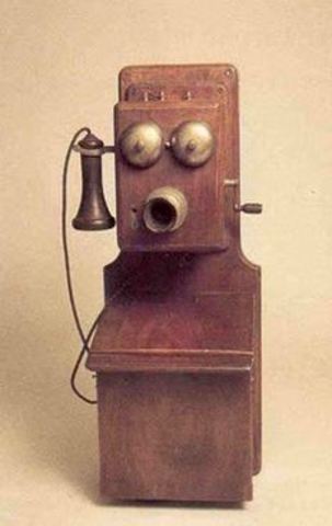 Primer teléfono