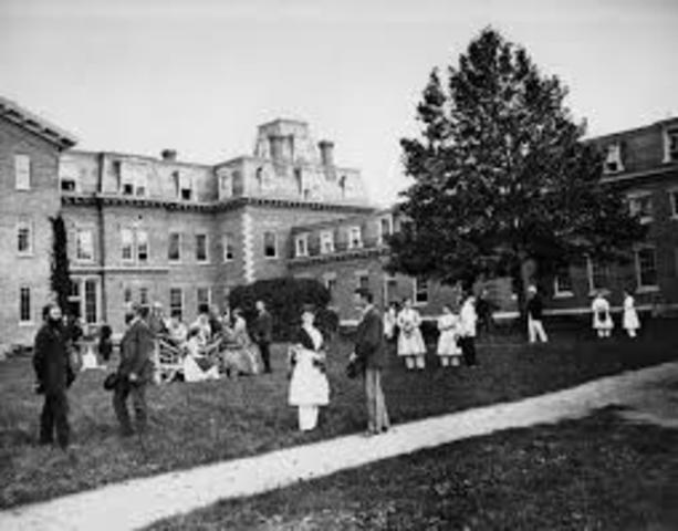 John Humphrey Noyes Founded the Oneida Community