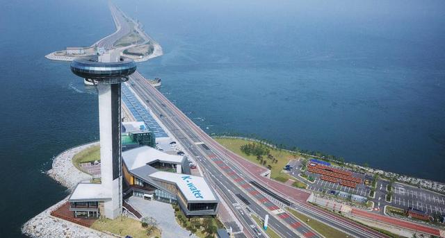 Sihwa Lake Tidal Power Station opens