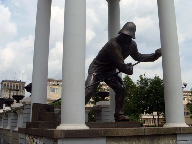 The reconstrucrion  of the monument