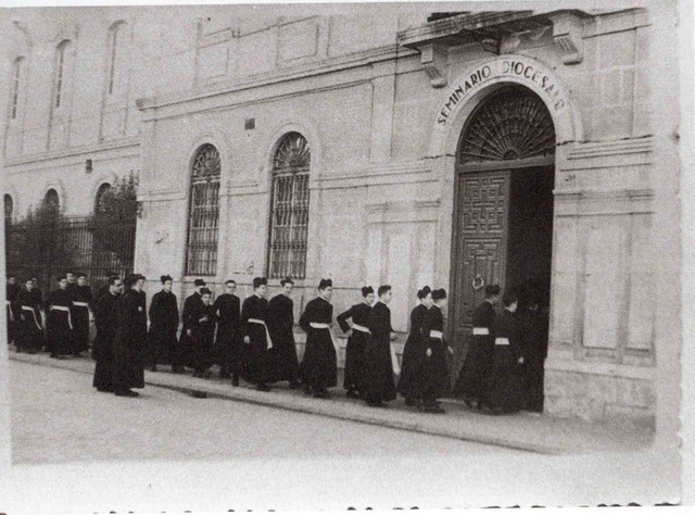 Porfirio enters the Conciliar Seminary.