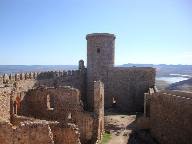Castillo de la Puebla de Alcocer, siglo XV