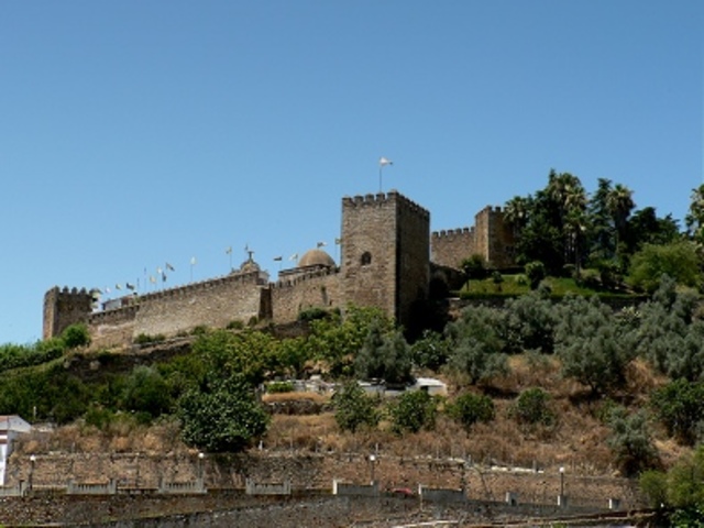 RECONSTRUCCION FORTALEZA MUSULMANA POR PARTE DE LA ORDEN DEL TEMPLE.