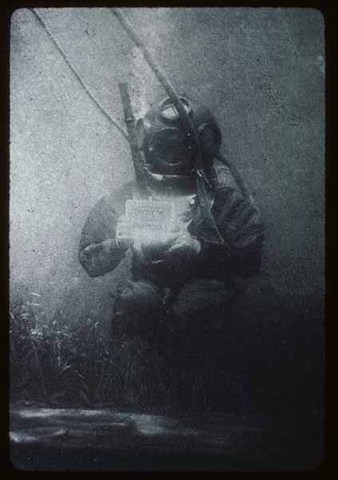 A primeira fotografia feita em ambiente subaquático