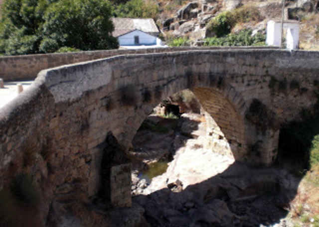 Puente de piedra