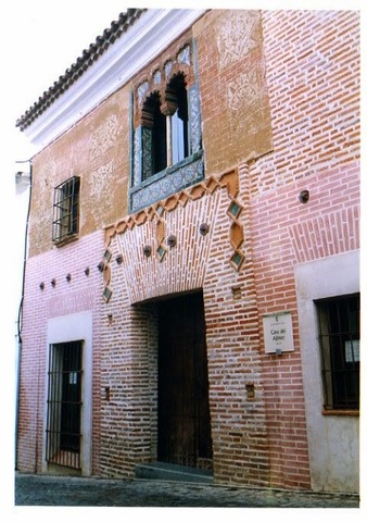 - Casa del Ajimez.