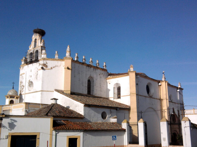 - Iglesia del Rosario.