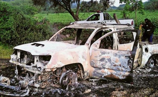 CASO DE LOS 10 CALCINADOS: PRESENTAN ARMA DE FUEGO ENCONTRADA; PERTENECE A UNO DE LOS INCULPADOS. Capítulo 8