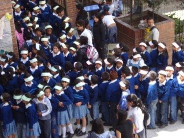 8.	En  (1990). El PAFI incluyó políticas y programas orientados a los niños, niñas y jóvenes menores de 18 años.