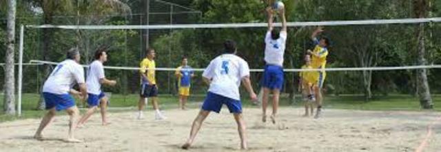 Francia. Voley playa 4X4