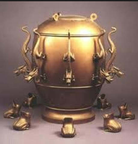 The Chinese built a Earthquake Detector in 132 AD