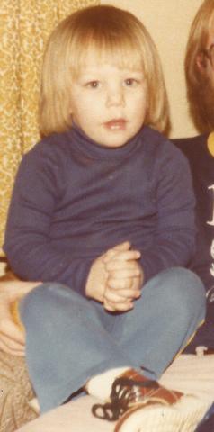 Cassidy McGarry is born