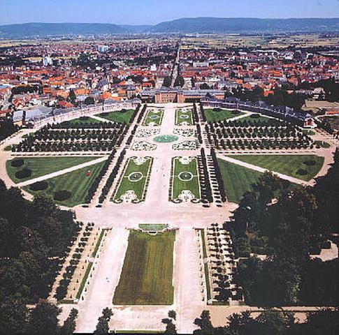 Schwetzingen Schloss, Giardino geometrico "alla francese", 1700 prima metà