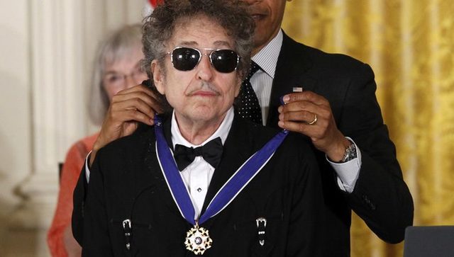 bob dylan rep un premi nobel