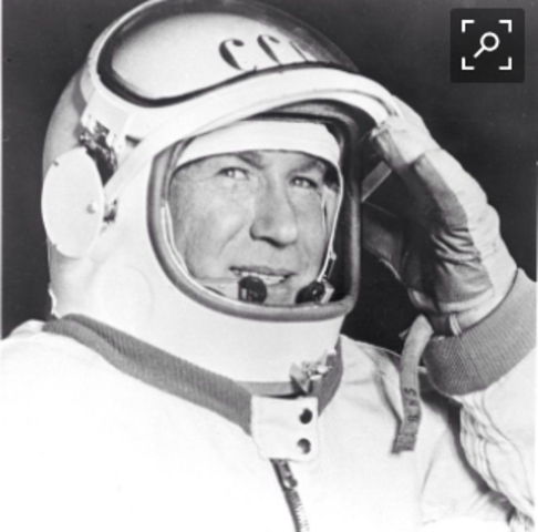 Alexey Leonov became the first astronaut to go on a ‘spacewalk’