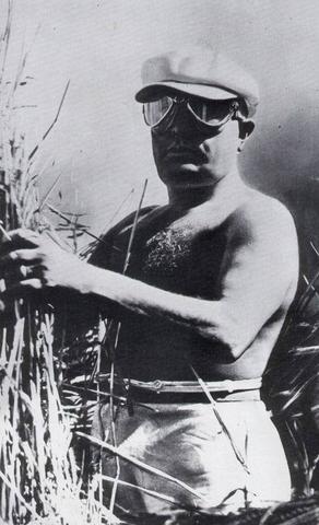 La politica agraria del regime fascista fu contrassegnata da due iniziative di grande effetto: la "battaglia del grano" e la campagna per la "bonifica integrale"