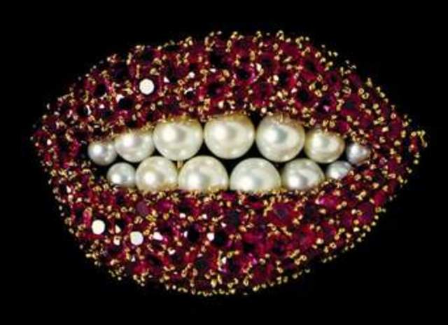 hem tallo els llavis