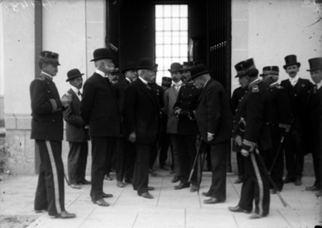 Primer superávit de las finanzas publicas