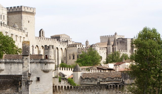 Ambasciatore ad Avignone