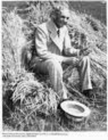 Hery ford traveled around Detroit questioning its best engineers.