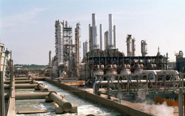 Expancion de plantas y oleoductos