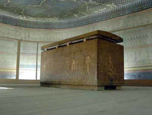 Thutmose I buried in the valley of the kings