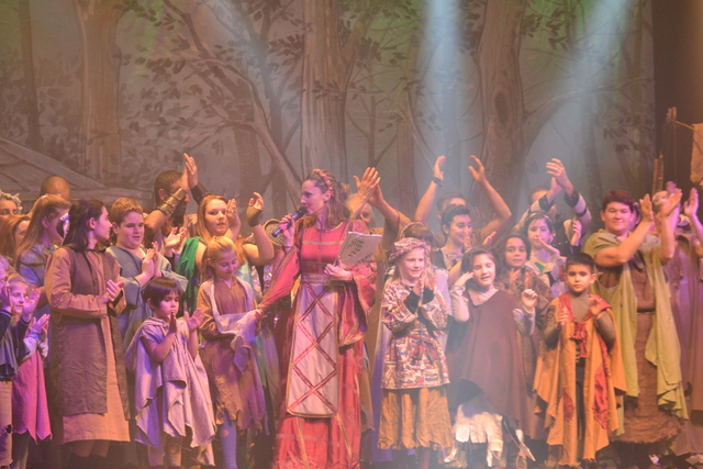 Essay of Dance, Robin Hood.