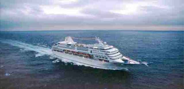 Пассажирский лайнер