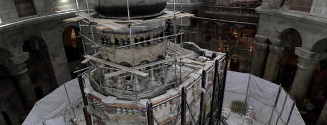 Tomb of Jesus: SMT sensors help monitor and report on the wall moisture level of the renovation