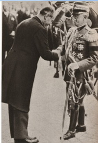 Mussolini incontra il re Vittorio Emanuele III