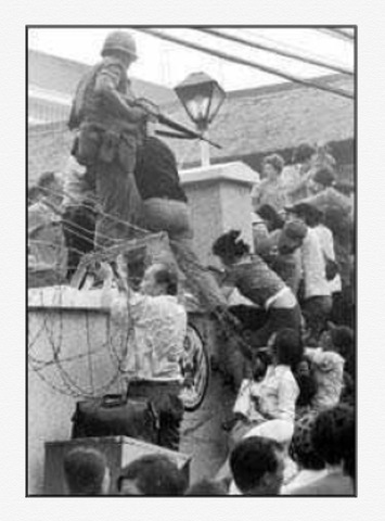 Last of American troops leave South Vietnam