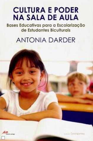 escribió su primer libro,  Cultura y poder en el aula.