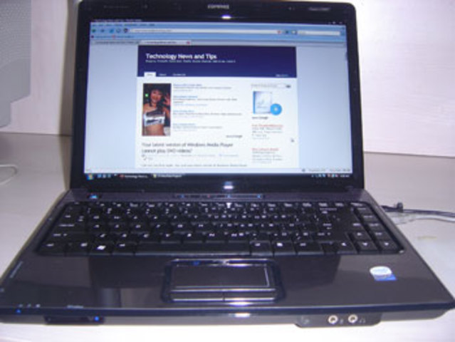 Mi hermana compra su primer Laptop