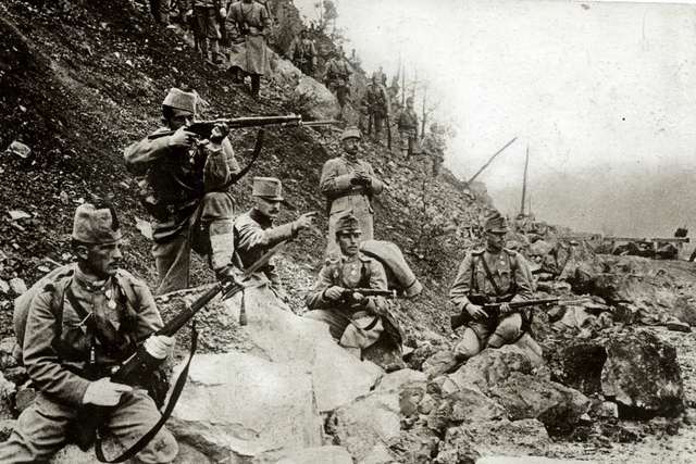 Russen maken een einde aan de tsaren.