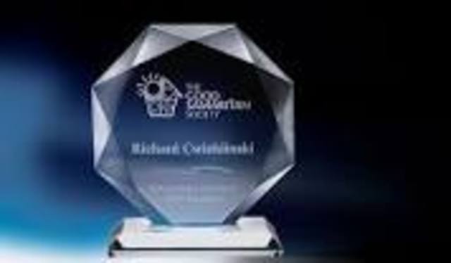 El segundo al ultimo premio.